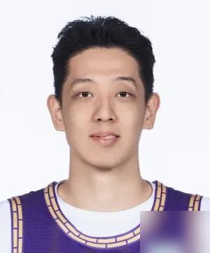 北控这笔豪华阵容，你没看错，就是一场天价诈骗。沈梓捷，亲口盖章。顶薪双塔？笑