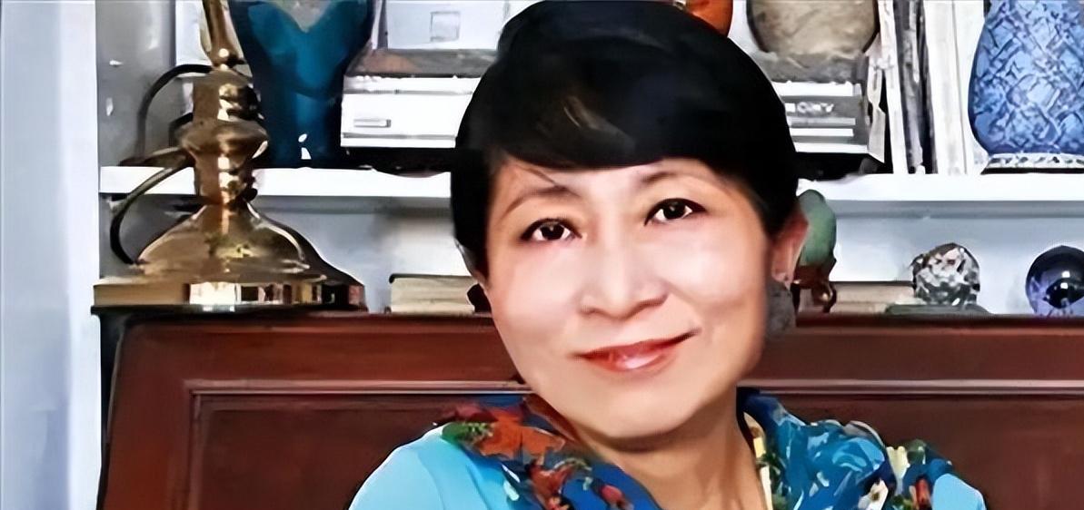 我不是中国人，我拒绝唱国歌？”2012年，毛孟静当选香港立法会议员后，不仅公然拒