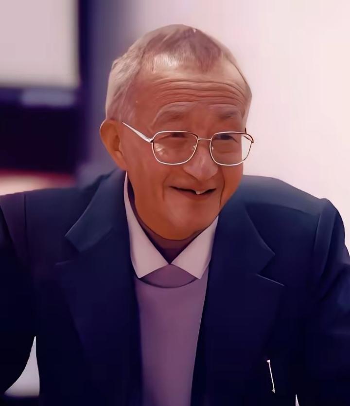 “数学和物理学家，中国计算数学的奠基人和开拓者，中国科学院院士，中国科学院计算中