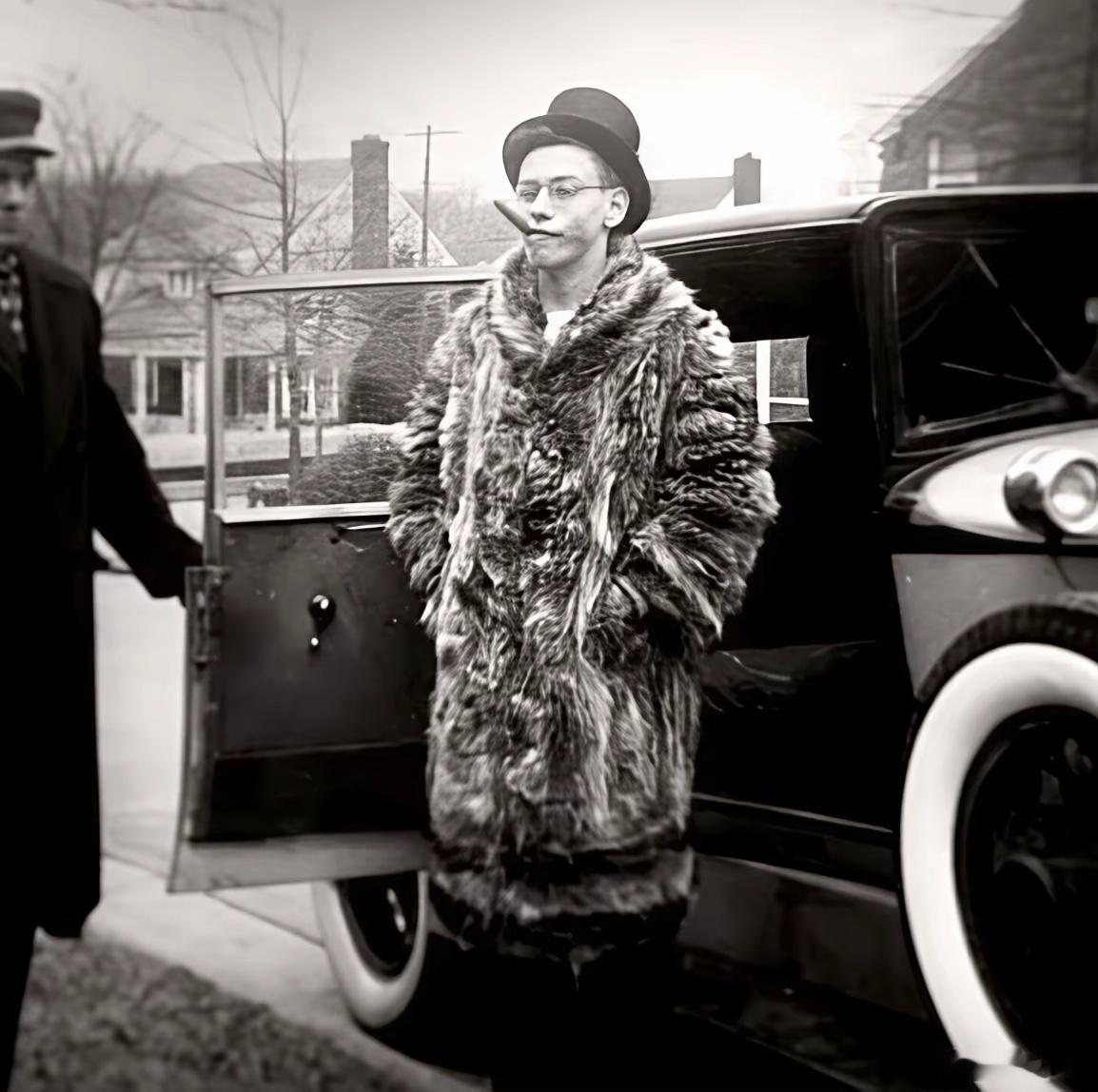 刚满18岁的沃伦·巴菲特，拍摄时间1948年