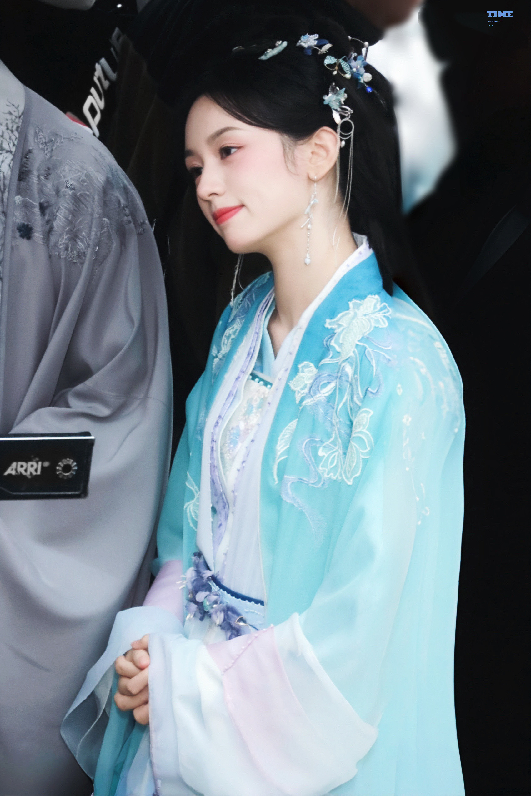 马上就能见到晏晏啦心软软周也《锦月如歌》禾晏蓝衣​​