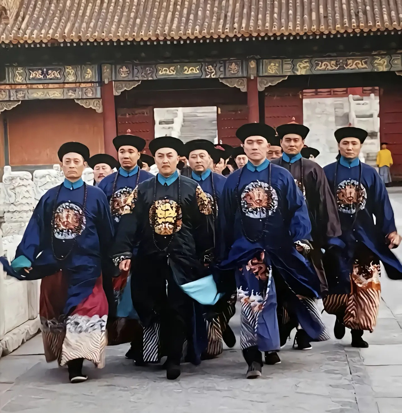 康熙是否知道九子夺嫡，为什么没有设法阻止？