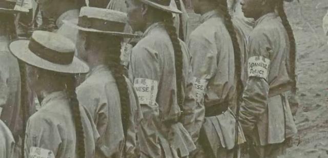 张勋的辫子军总共有25000多人，但张勋复辟时带去北京的只有4000多辫子军，剩