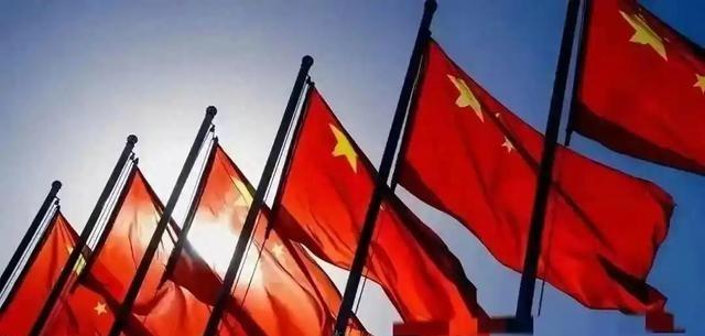 如今，风向确实转变了，日本急了，彻底认怂，荷兰呆了，美国焦虑了，毕竟中国高新科技