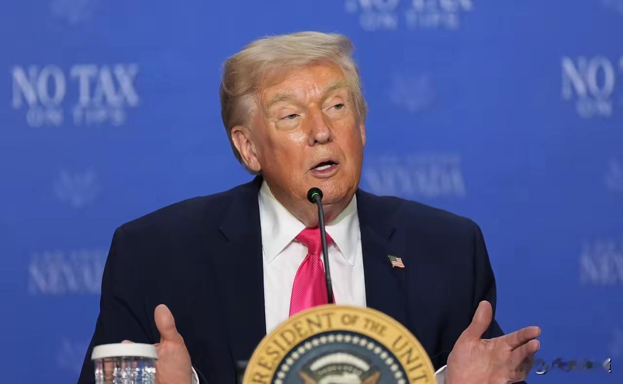 特朗普嘲讽法英意特朗普直接在网上公开数落法国、英国、意大利这些北约国家，态度