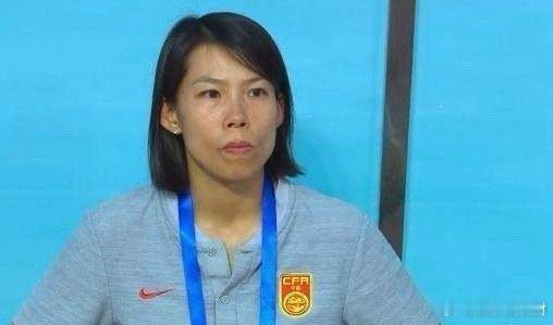 强烈要求陈婉婷担任中国女足主帅！中国女足0：8英格兰女足，热身赛惨败，更加验证了