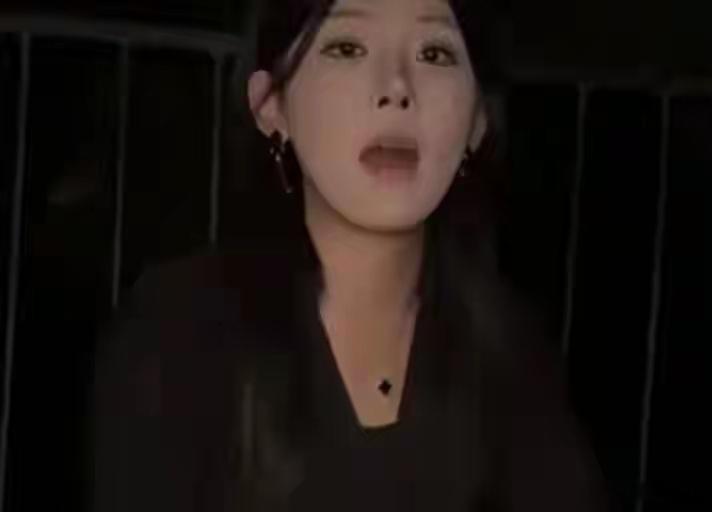 “反迷信”网红姜小柔去世，家属无奈发声，不对劲的一幕出现了