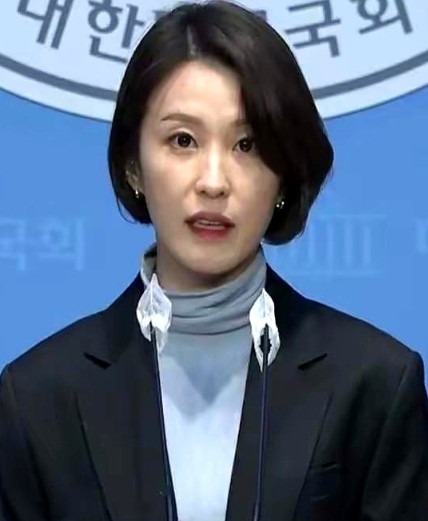 安贵玲是谁？最近韩国总统大选结果出炉，没想到在中国最火的是把中国很多男人迷的五