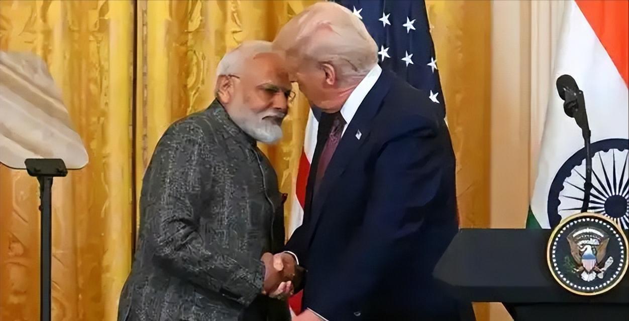 莫迪终究还是跪了？签下5000亿“不平等条约”，印度民众彻底炸锅 当地时间2