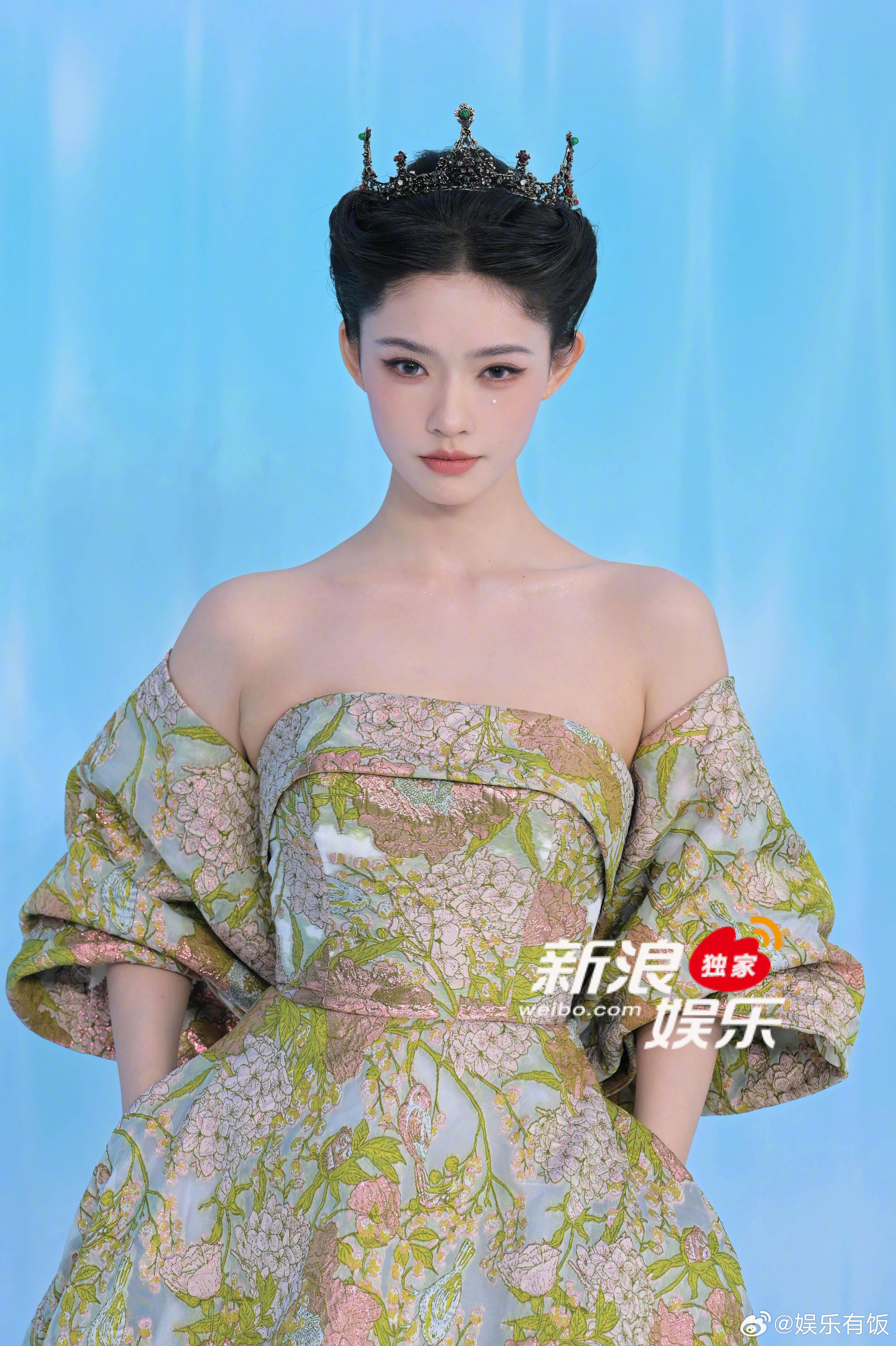 林允油画里走出来的复古美人林允白雪公主和王后的结合体这个美成啥了[哭哭]林允