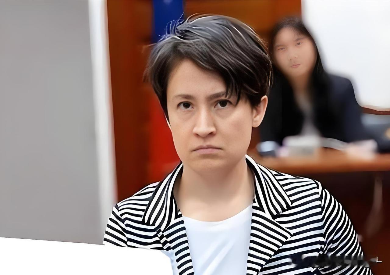 给意大利点赞[赞]大快人心，萧美琴窜访欧洲当场被打脸，台独小丑彻底沦为国际笑柄！