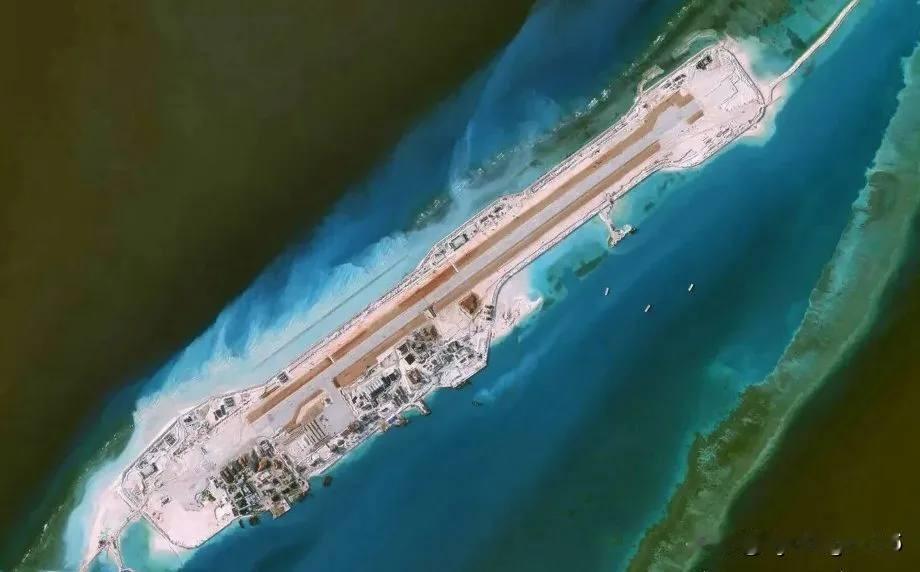 ❗️🇻🇳外媒报道:越南已在南海争议海域具有重要战略意义的巴克加拿大礁上修建了