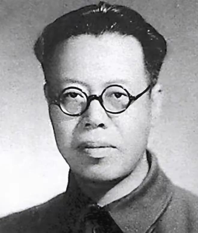 还有人记得李立三吗，还有人记得他1930年喊出的那声响亮的口号吗？“会师武汉