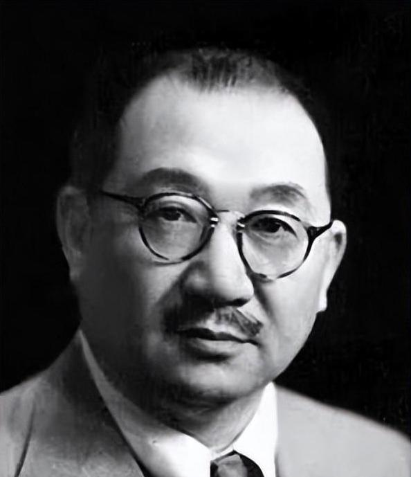 1967年8月，孔祥熙病重，临终前，他握着妻子宋霭龄的手，悲痛地说：咱们孔家，富