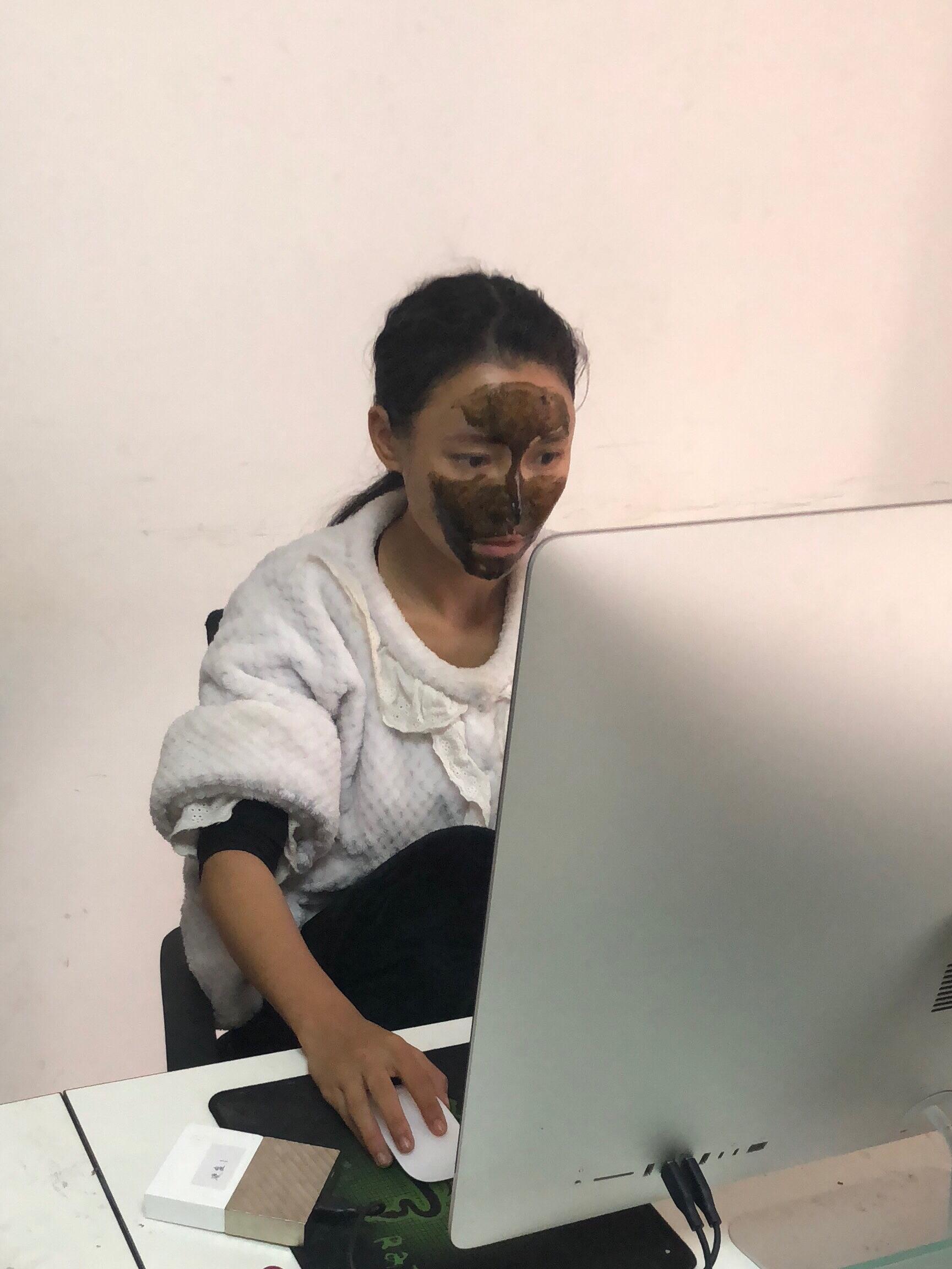 李子柒抽象的一面还挺多的​​​