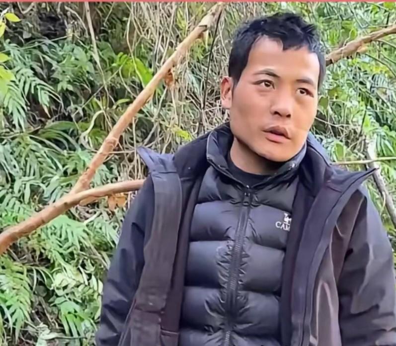 传说中的一夜暴富，居然在现实中真的演绎了。刀疤哥在直播间收礼收到手软，实际可进帐