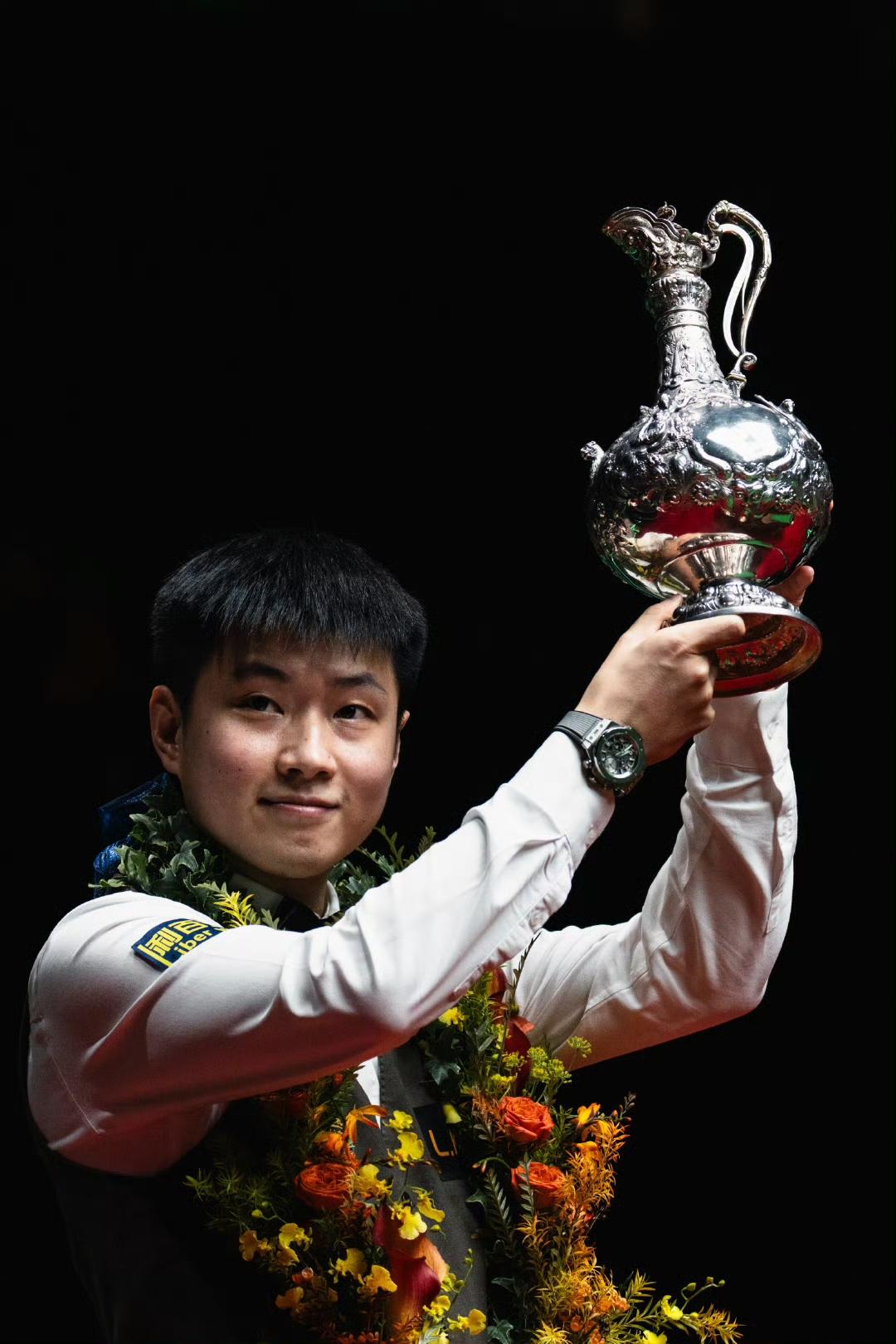 在斯诺克排名赛历史上，有三名伟大的球员，职业生涯至少前六次排名赛决赛保持全胜!