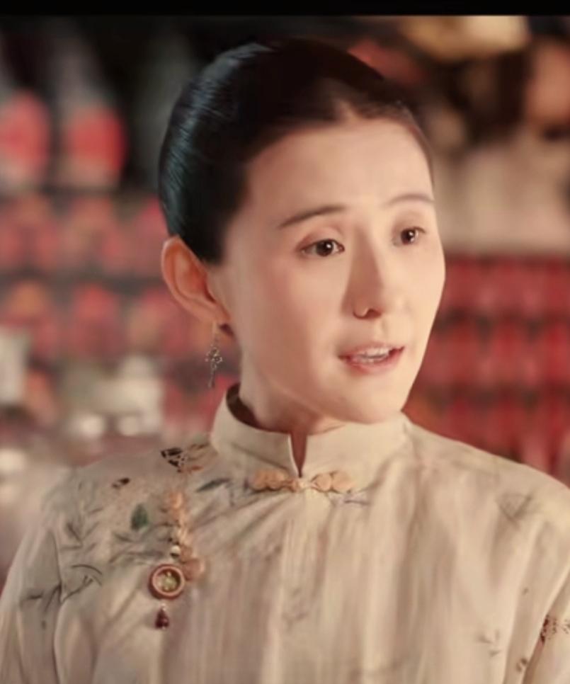 《灼灼韵华》:褚韶华“亏钱”做生意？远见布局征服丈夫陈大顺…陈记药铺内，褚韶华