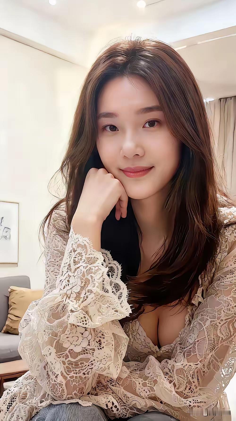 国少大胜，结果被央视解说员整无语了。昨天中国国少队，兵不血刃，从从容容地击败