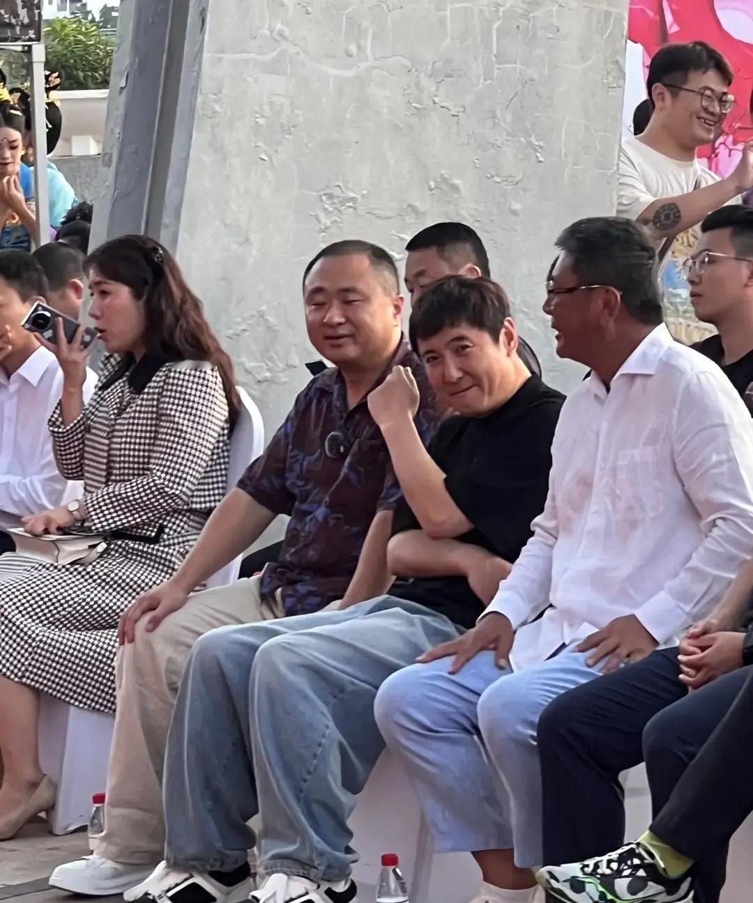 2000万装修，一天只来8人三亚海棠湾，沈腾的影视城下午三点空荡荡。店员说