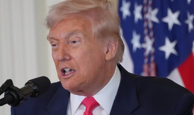 台海暗涌：美国军售背后的喧嚣与博弈,美国官员说话很强硬，事情来了，他们说，谁挡着