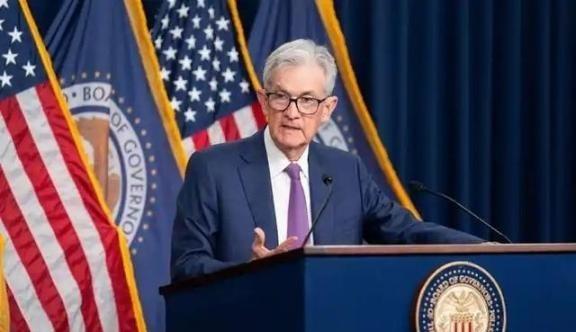 美联储为何铁了心不降息？或许只有中国人才能真正看透，无论美国内部如何争斗，联