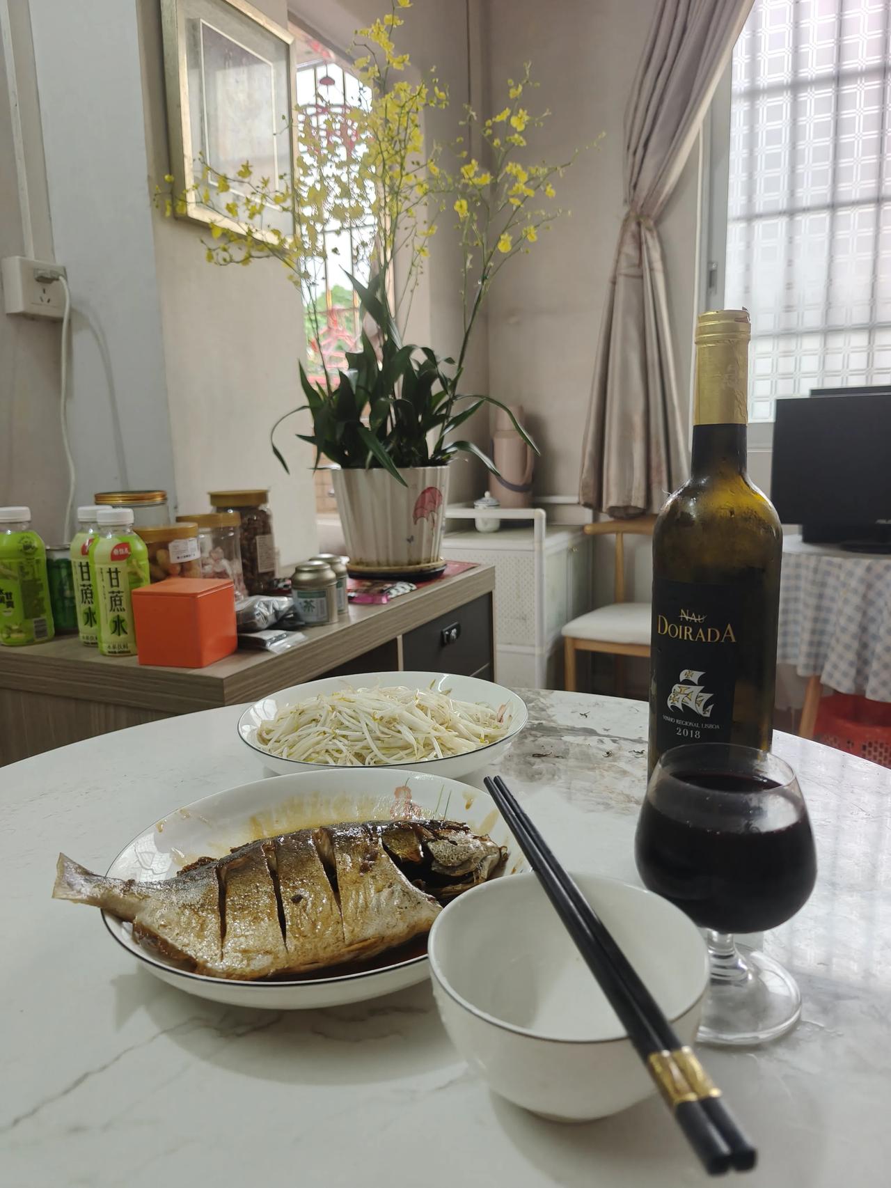 晒出每日美食这些就是我所谓的美食，你们根本就看不上，因为和你们炒燕窝，鱼翅汤根本