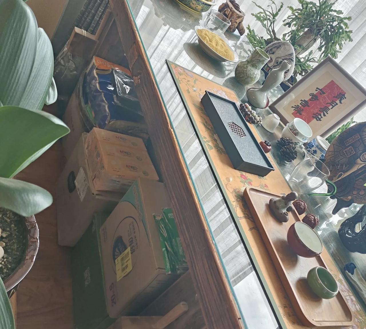 前几天我家热水器不是坏了吗，我洗不了澡，这个着急呀。我家是两个卫生间，都有热水