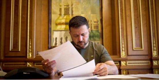 不止靠工资：乌克兰总统泽连斯基2025年收入有多少 泽连斯基公开了其2025