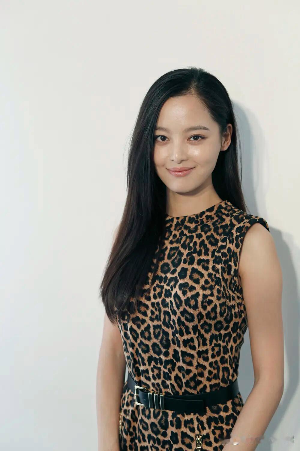 辛芷蕾，那个时候嘴唇很正常啊