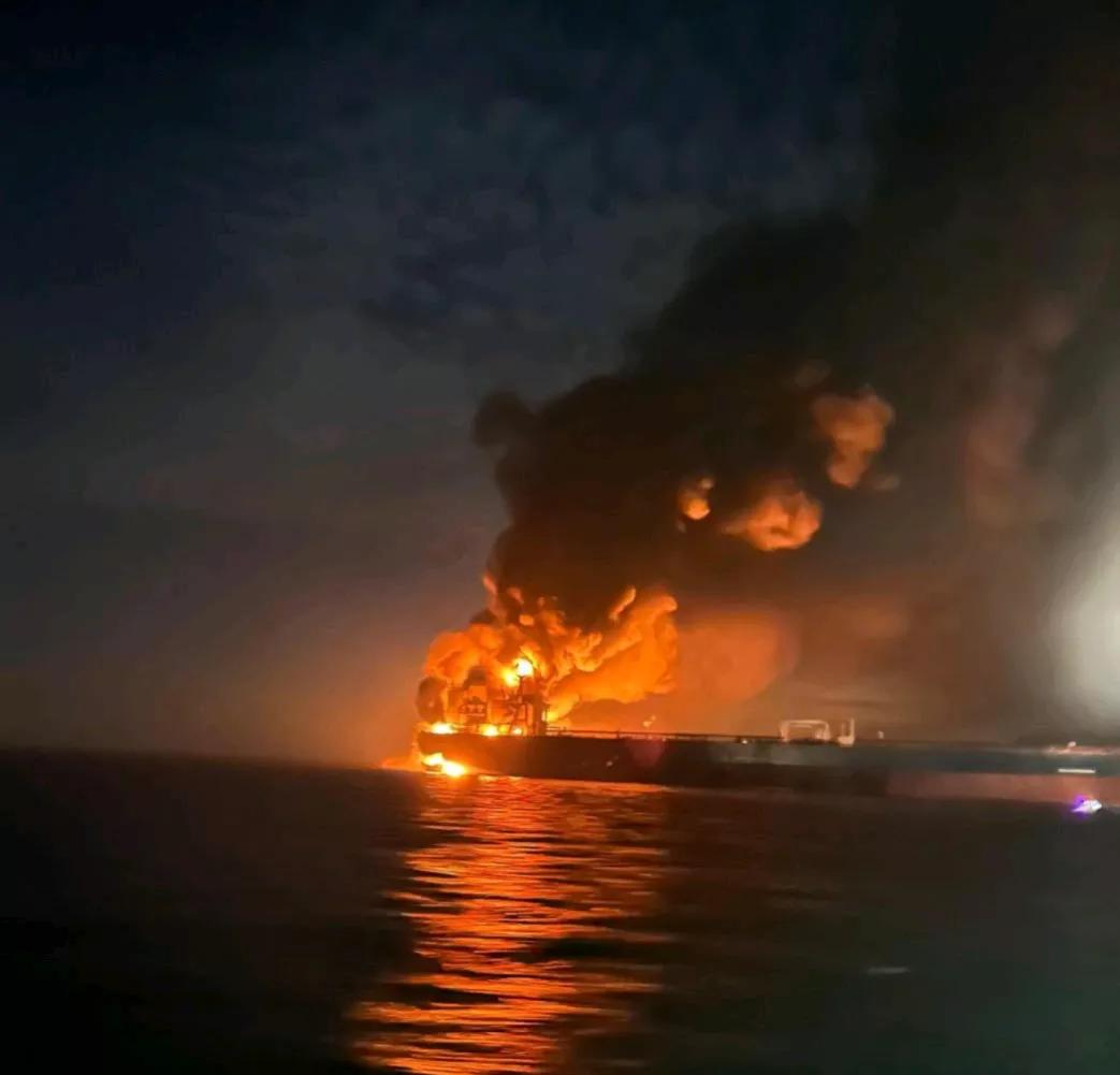 塔斯社报道，当地时28日，哈萨克斯坦能源部部长阿肯热诺夫证实，由于乌军持续袭击俄