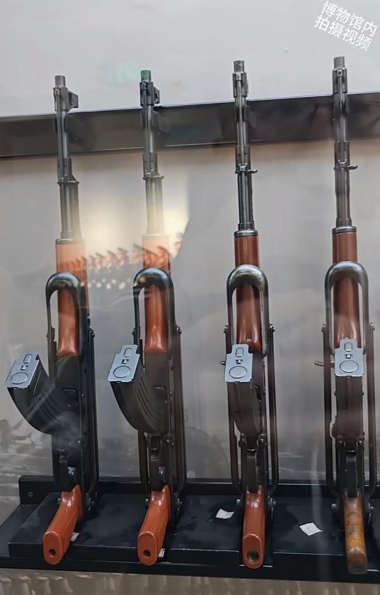 据统计，国营庆华机械厂累计生产枪械900余万支，可装备800个步兵师。它曾经是中