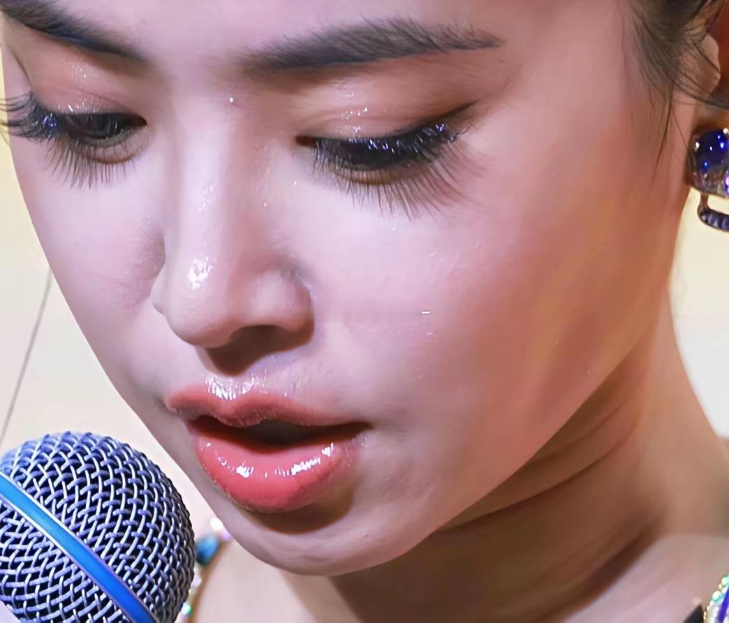 蔡依林这双眼皮贴有链接吗，想要同款🤣