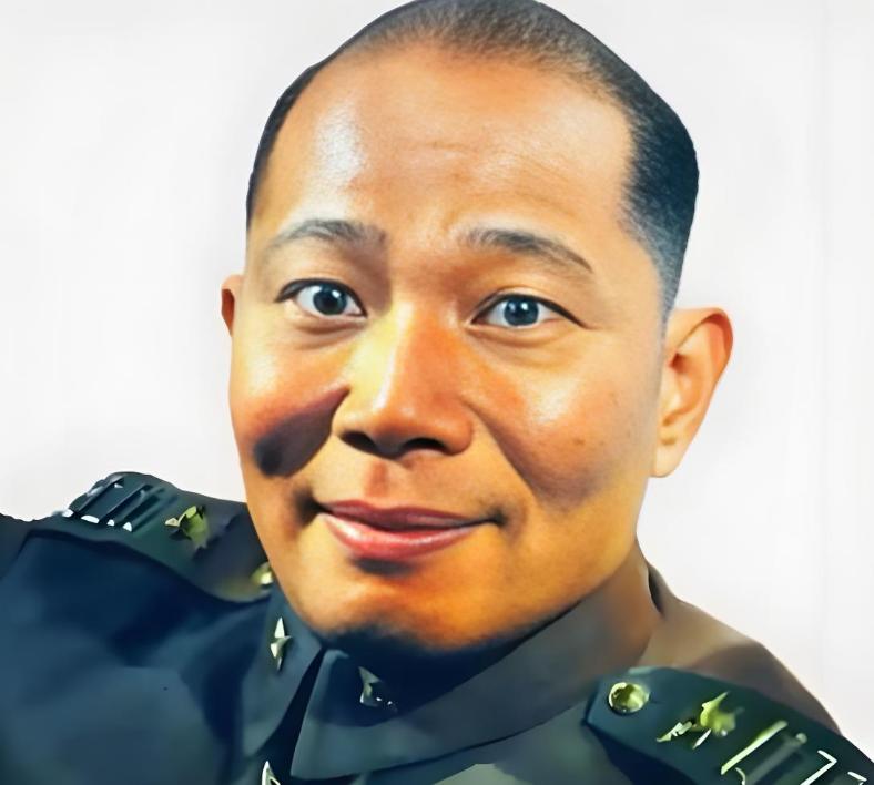 1950年3月，蒋介石在台北宣布复出，周至柔就是在此刻被任命为参谋总长的。这一任