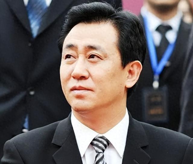 他才是恒大的“真主人”,个人资产650亿,许家印倒台才暴露了他