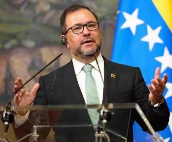 没想到关键时刻站出来声援委内瑞拉的竟然是这两个国家，美国这次麻烦大了！当特朗普