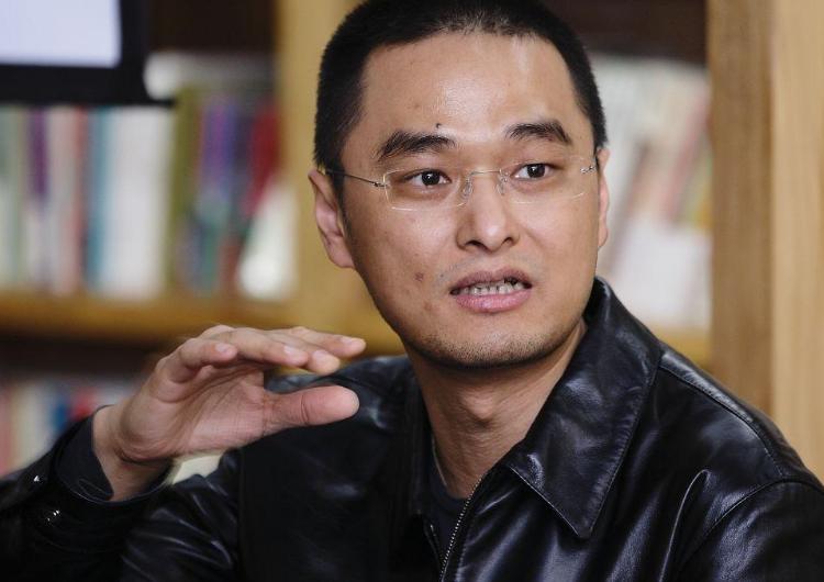 “我就是好色，我当妇科医生，我能光明正大地看女人。”1998年，一个29岁的医学
