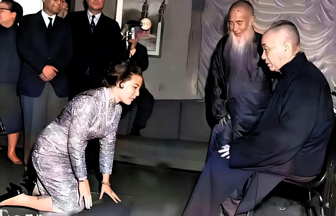 老天要拉你一把的时候，往往会先给你几记闷棍，再从你手里拿走三样东西。你要是能熬过