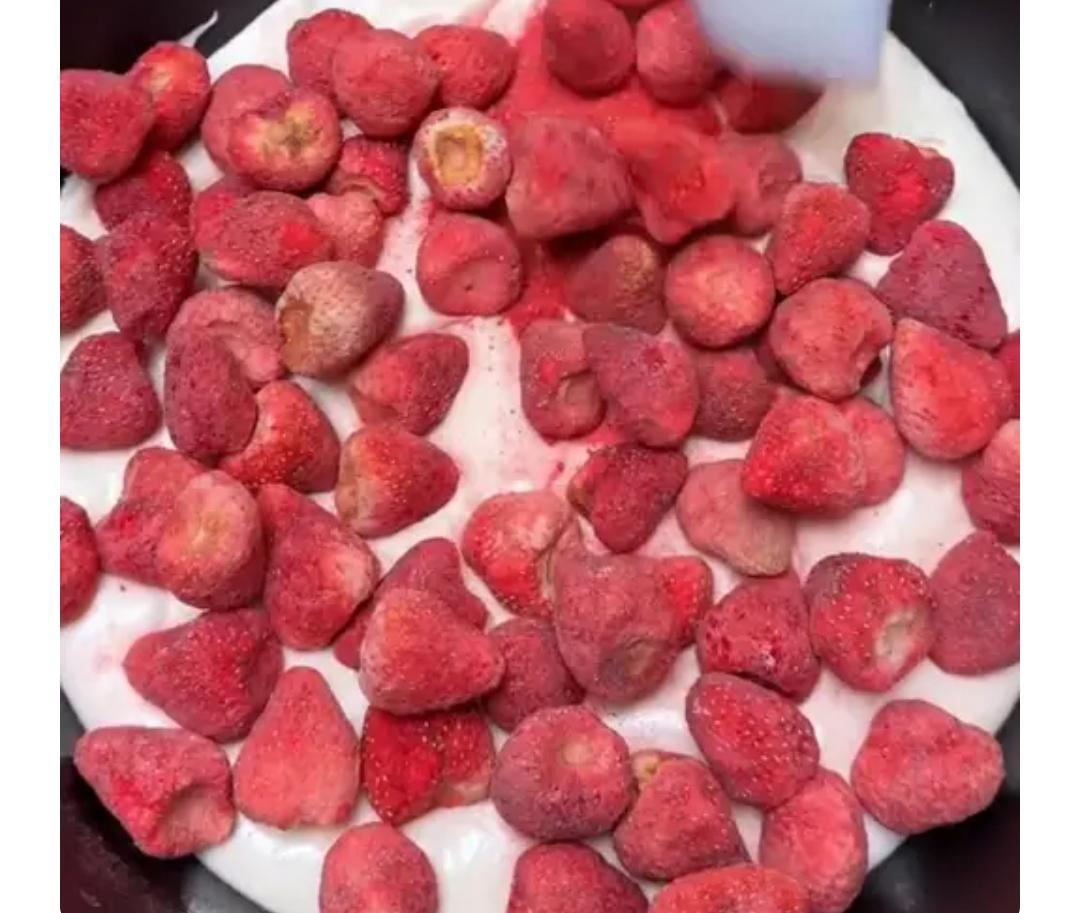 吓傻了！网红冻干草莓被曝致癌物超标14倍！20多种农药，我天天当早餐吃！我