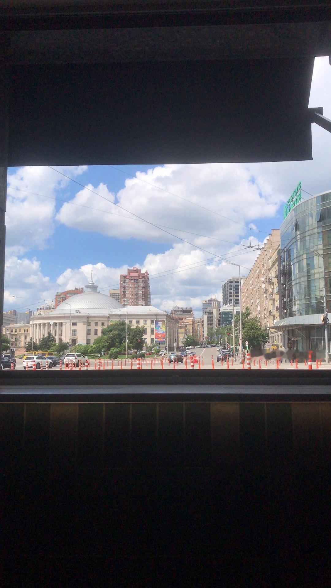 我们乌克兰家常菜餐厅的窗外乌克兰·基辅