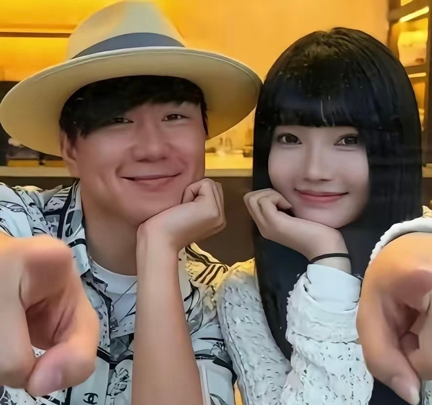 承认吧，有钱人的想法是摸不透的你看看是44岁的林俊杰就知道了本来以为他跟小21岁