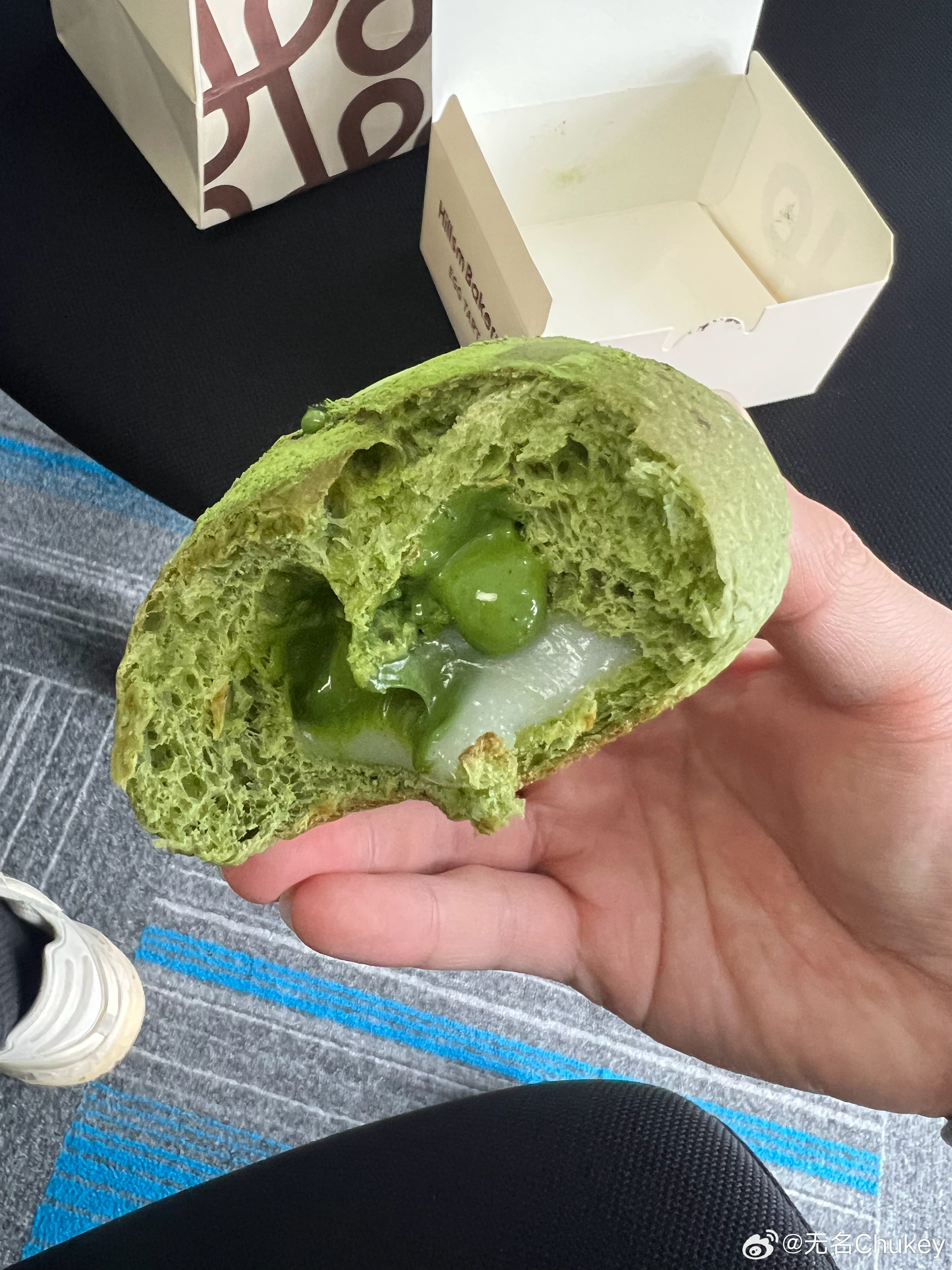 一口拉丝一口爆浆，吃着好爽[doge]​​​