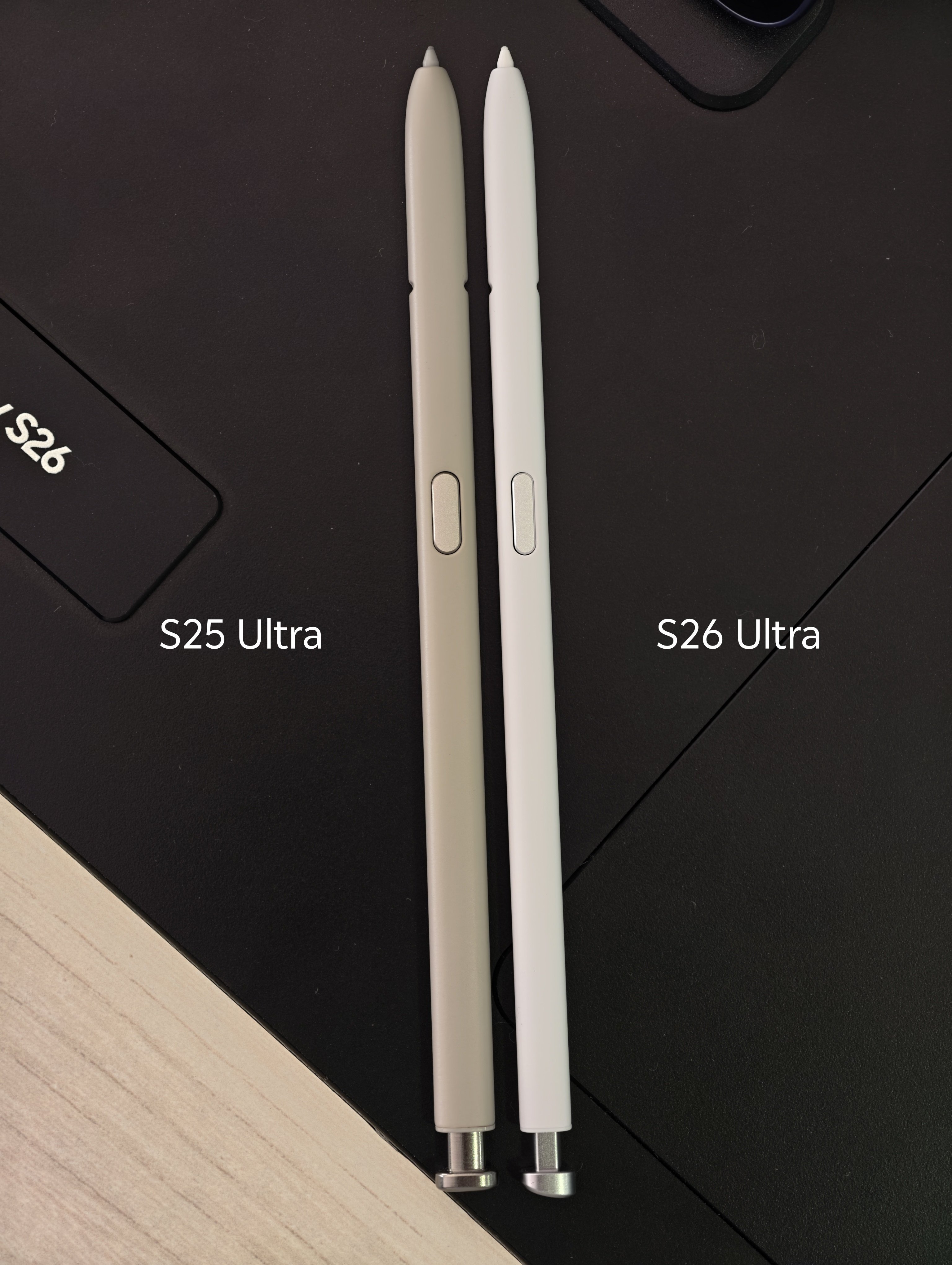 手写笔越来越有复古的味道了，尤其是尾部那里