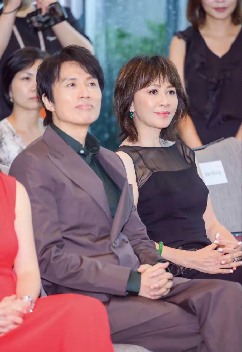 一位高僧说：“不要去管任何人，即便是有血缘关系的亲人，也不要管，几十年形成的认知