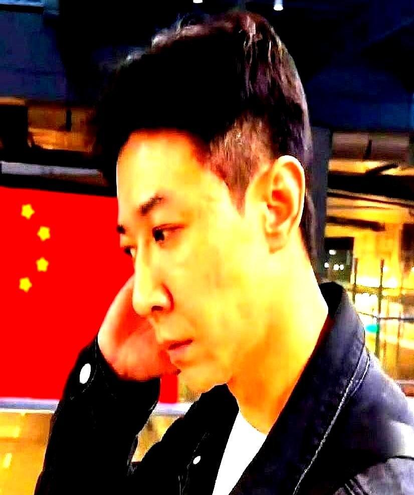 董璇没烧钱，锅卖了千万；张维伊没请团队，片子进了金鸡课堂。不是运气，是平台把“
