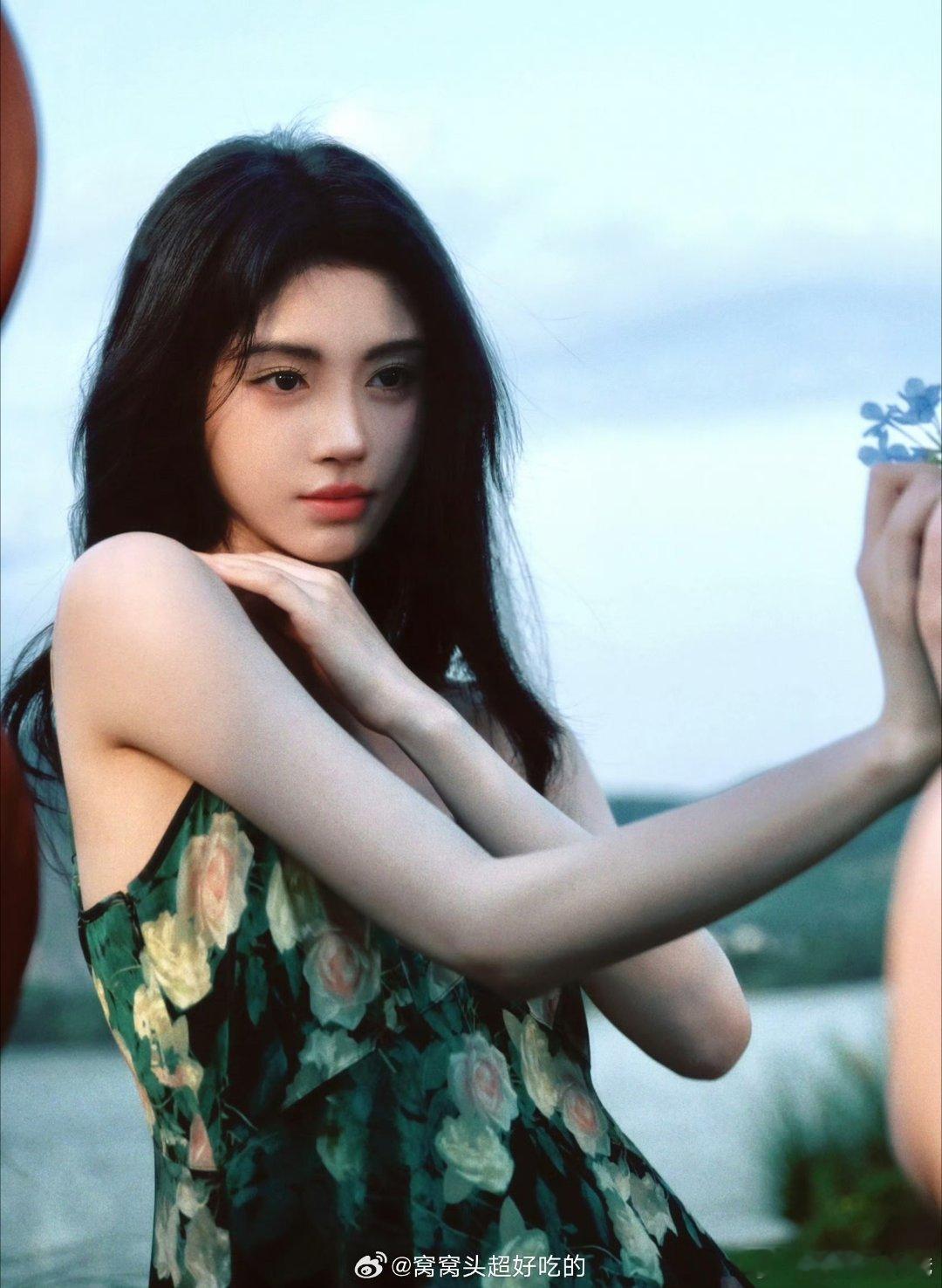 鞠婧祎更新，我的头像素材库也可以更新了​​​