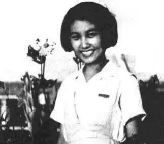 1975年4月4日清晨，沈阳郊区的刑场异常安静。三十三岁的张志新被押解着走向