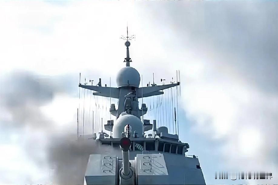 1月23日下午的最新消息，速报，全都不容错过，第九条：美军“朱姆沃尔特”号驱逐舰