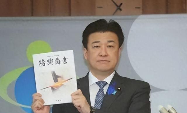 反华有底气了？日本曾宣告全球：中国只有8架歼35，所以不用怕他们，结果话刚说完，