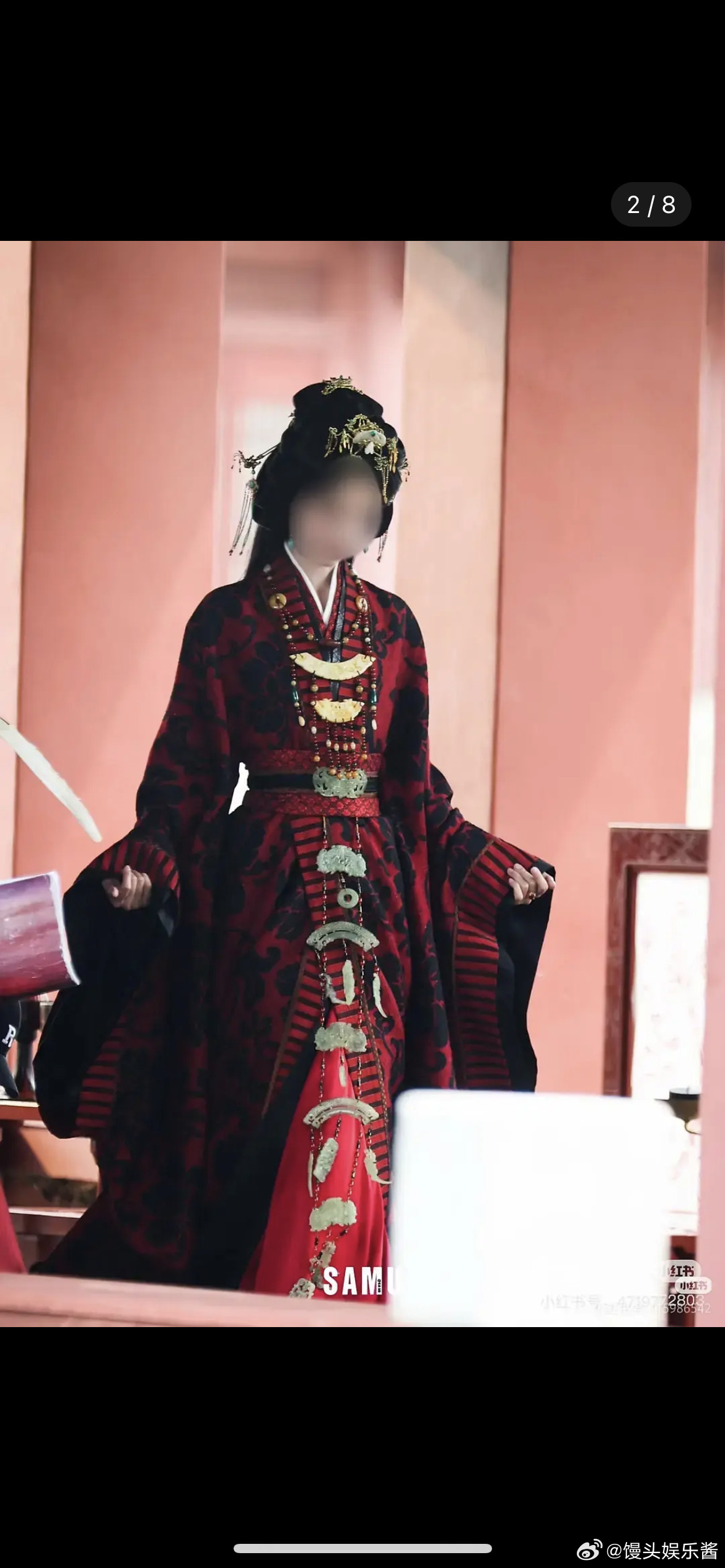 横店造型师又开始复制黏贴了，易小雅炫彩风以后，现在落地古偶全都是这种项链，和垂耳